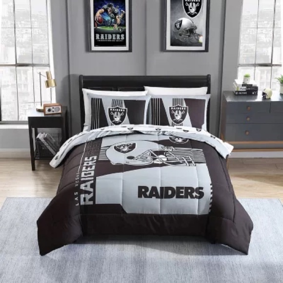 Las Vegas Raiders NFL Bed-In-A-Bag Comforter and Sheet Set - Picture 2 of 8